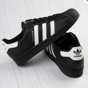Men’s Size 10 Original Adidas Superstar Black/White Suede Sneakers .